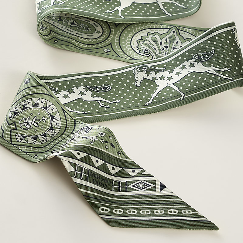 ツイリー 《シュヴァル・ドゥ・クール・バンダナ》 | Hermès